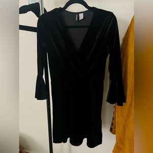 H&M Black velour dress